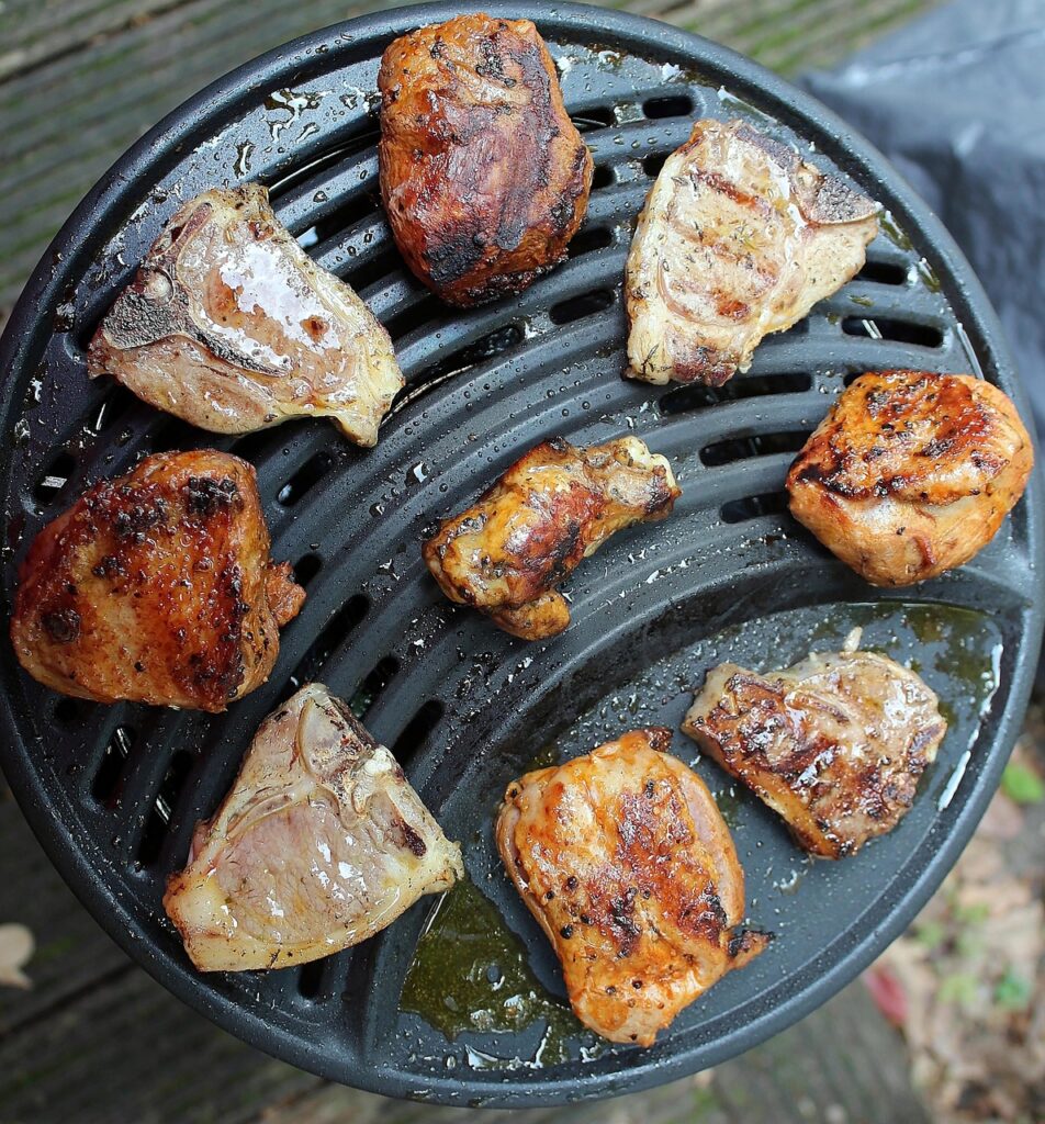 grill, grilled meats, chicken wings